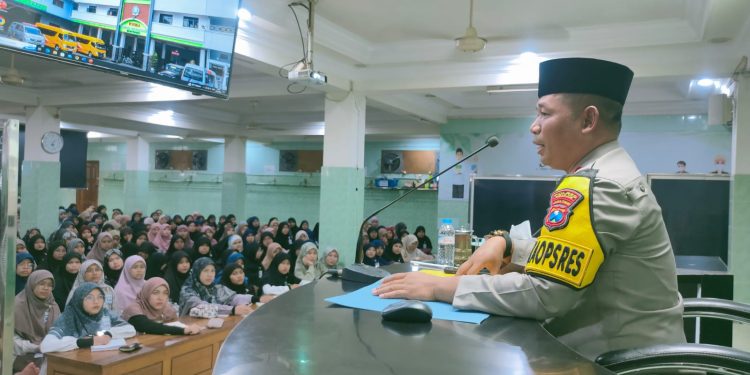 Polres Nganjuk gaungkan Program NCS di Ponpes Al – Ubaidah Kertosono