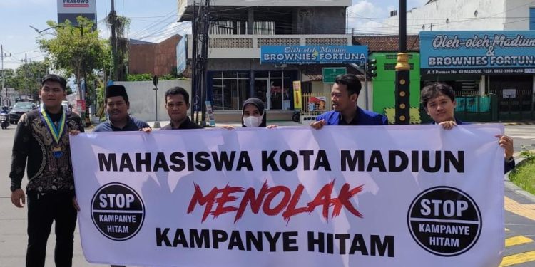 PMII Madiun Turun ke Jalan Bentuk Keprihatinan dan Tolak Kampanye Hitam