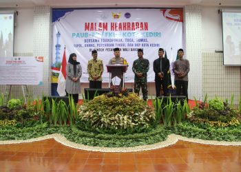 Kompak, Kapolres Kediri Kota Bersama Tokoh Agama Tandatangai Deklarasi Pemilu Damai