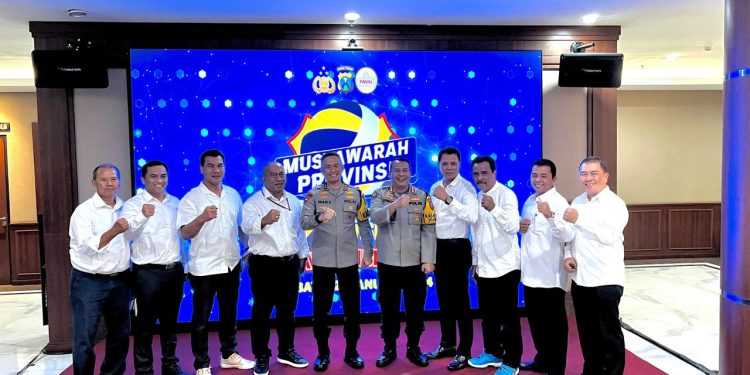Kapolda Jatim Terpilih Secara Aklamasi Jadi Ketua PBVSI Jawa Timur