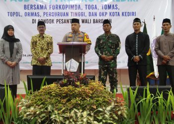 Kompak, Kapolres Kediri Kota Bersama Toga Tomas Tandatangai Deklarasi Pemilu Damai