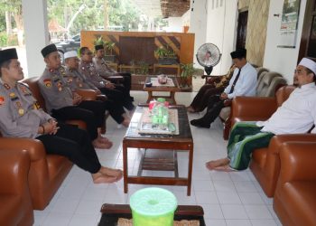 Pesan Pemilu Damai, Kapolres Sumenep Silaturahmi ee Ponpes Al Amien Sumenep