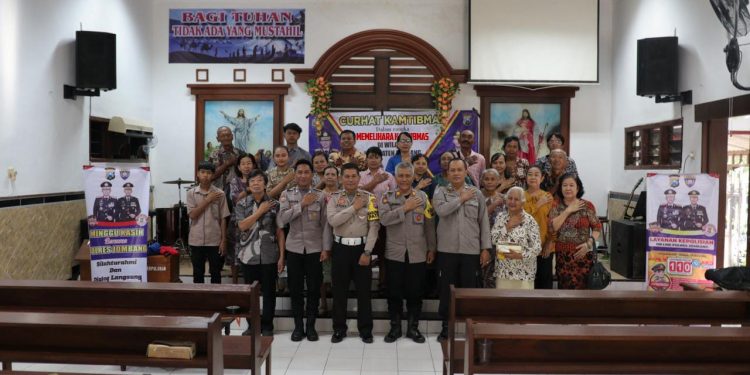 Polres Jombang Laksanakan Minggu Kasih di GPDI Kedungjati Kabuh