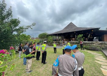 Kolaborasi Polres Tabanan dan Polsek Seltim Beri Pengamanan live musick Bagus Wirata