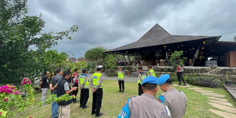 Kolaborasi Polres Tabanan dan Polsek Seltim Beri Pengamanan live musick Bagus Wirata