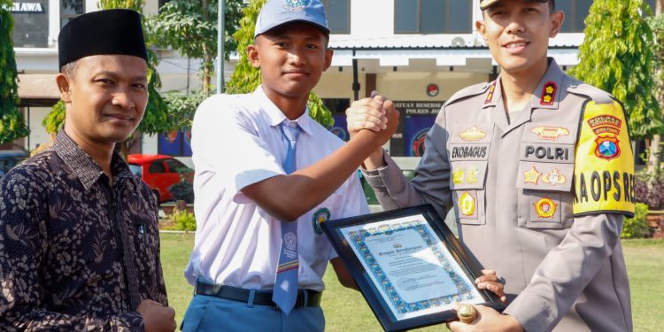 Police Goes To School, Hari Kasih Sayang menjadi Hari Kasih Suara Pemilu 2024 Pada seluruh sekolah SMA Sederajat Kabupaten Jombang