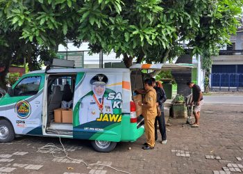 Optimalkan pelayanan Samsat Pare dengan mobil samsat keliling
