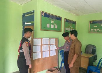 Patroli colling system sat Samapta Polres Tulang Bawang Barat Patroli ke kantor PPS Kecamatan Tulang Bawang Tengah kabupaten Tulang Bawang Barat jelang pemilu 2024.