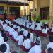 Peduli Generasi Muda, Babinsa Koramil Kanigoro Berikan Pengarahan Tentang Kedisiplinan Kepada Siswa-Siswi SDN Banggle