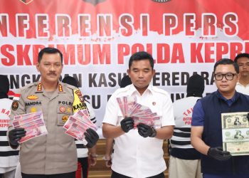 PENGUNGKAPAN KASUS TINDAK PIDANA UANG PALSU DOLAR SINGAPURA OLEH DITRESKRIMUM POLDA KEPRI