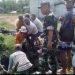 Babinsa Koramil 426-05 Penawar Aji Gotong-royong Perbaiki Saluran Air