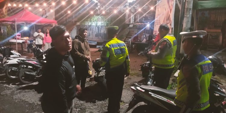 Kabag Ops Pimpin Blue Light Patrol, Giat  Ops Yustisi dan giat Mencegah Kejahatan Jalanan ( Street Crime )