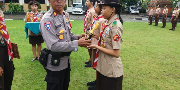 Kasat Binmas Sampaikan Amanat Kapolres Saat Sertijab Pengurus Dewan Saka Bhayangkara Cabang Tabanan