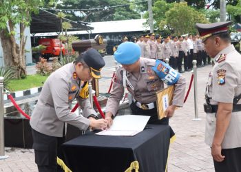 Kapolres Nganjuk Pimpin Upacara Serah Terima Jabatan Kapolsek Loceret