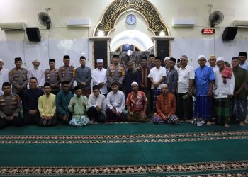 Cooling System dan Sapa Warga, Kapolres Kediri Kota Ajak Jamah Sholat Subuh Jaga Kamtibmas