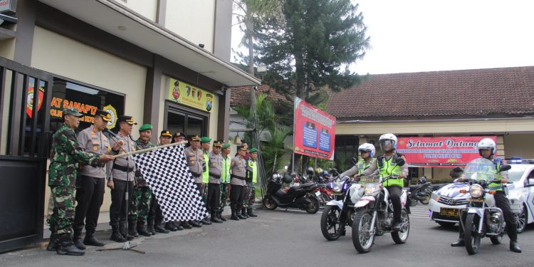 Polres Kediri Kota Gelar Patroli Gabungan Skala Besar, Pastikan Kamtibmas Aman Jelang Pemilu 2024