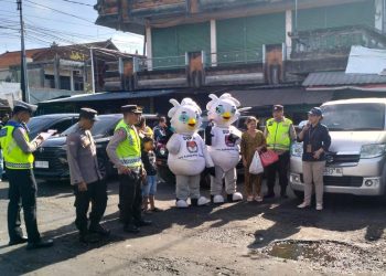 Polres Tabanan Terjunkan Personil PAM Giat Woro-woro dan Sosialisasi Pemilu 2024 dari KPU Kab. Tabanan
