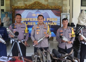 Kapolres Tabanan Pimpin Press Release Penindakan Knalpot Brong