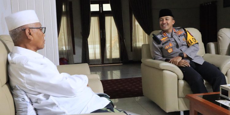Awali Tugas Baru, Kapolres Kediri Kota Silaturahmi ke Para Tokoh Agama dan Ulama