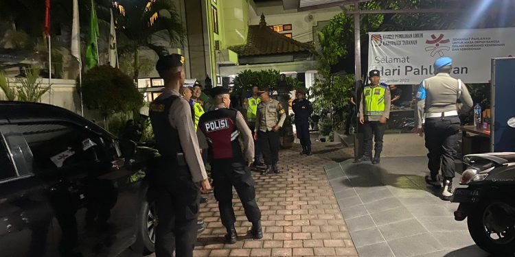 Beri Rasa Aman Kepada Warga Menjelang Pencoblosan Polres Tabanan Tingkatkan Blue Light Patrol