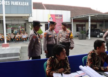 Polres Pamekasan Gelar Simulasi Pengamanan di TPS Antisipasi Gangguan Pemungutan Suara
