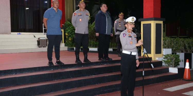 POLDA KEPRI DAN POLRESTA BARELANG GELAR PATROLI PENGAMANAN MALAM TAHUN BARU IMLEK 2575 DI KOTA BATAM