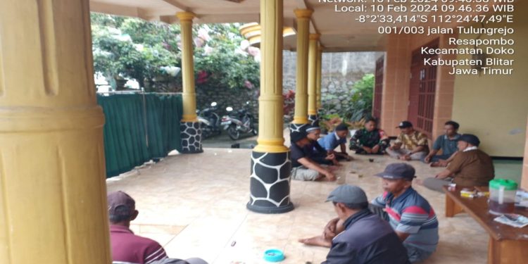 Jalin Keakraban, Babinsa Koramil Doko Gelar Kegiatan Komsos Dengan Warga Masyarakat