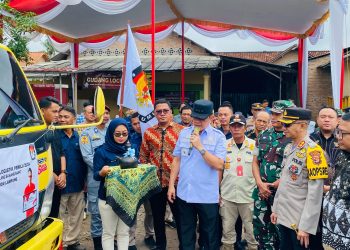 Kapolres Tulang Bawang Barat Hadiri Pelepasan Pendistribusian Logistik Pemilu Untuk Dapil 1.