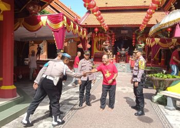 Ajak Warga Sukseskan Pemilu, Polrestabes Surabaya Bersama Apkrindo Sosialisasi Program Maknyos MakBleG