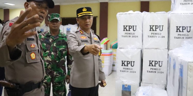 Pastikan Keamanan Logistik Pemilu, Kapolres Mojokerto Kota Cek Gudang PPK