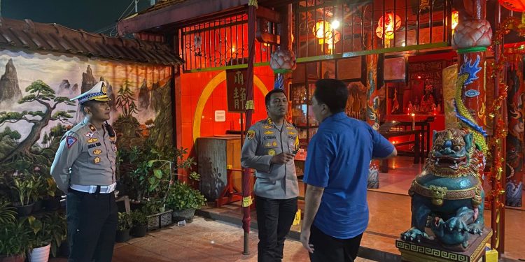 Jamin Perayaan Imlek Kondusif, Polresta Sidoarjo Sebar Personel di Sejumlah Klenteng
