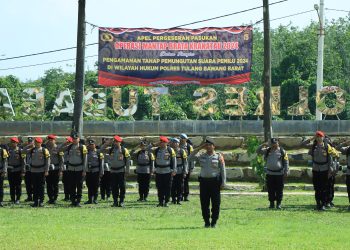 Kapolres Tulang Bawang Barat Pimpin Apel Serpas Pam TPS Pemilu Tahun 2024.