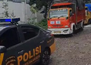 Jamin Keamanan Polresta Malang Kota Kawal Pengiriman Kotak Suara Hingga ke PPS