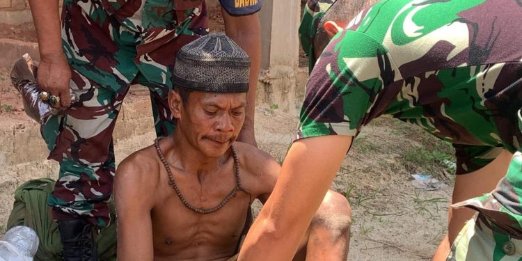 Peduli Kemanusiaan, Prajurit Lanud BNY Beri Perhatian ODGJ