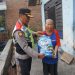 Di Tengah Kesibukannya Tugas Pengamanan TPS, Kapolsek Mojoroto Gerak Cepat Bantu Warga Terdampak Musibah Angin Puting Beliung