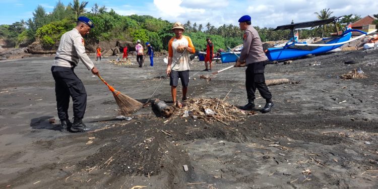 Giat Sapu Bersih Perairan Satuan Polairud Polres Tabanan