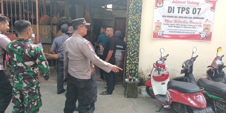 Pasca Hitung Suara, TNI-Polri di Tulungagung Kawal Ketat Kotak Suara Pemilu dari PPS ke PPK