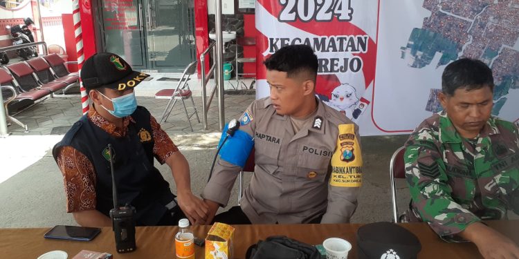 Pascapemungutan Suara, Sidokkes Polres Blitar Kota Turun Langsung Cek Kesehatan Personel yang Bertugas