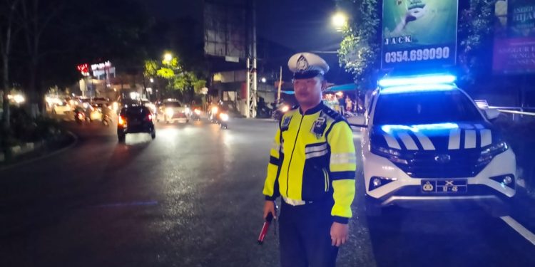 Sat Lantas Amankan Jalur Pengajian Al Habib Ali Zainal Abidin Bin Segaf Assegaf Haflah Akhirussanah ke-44 Pondok Pesantren Al Islah As Suyuti.