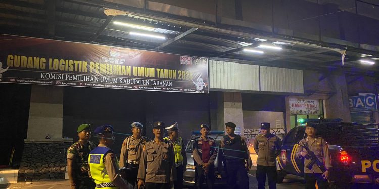 Jaga Situasi tetap Kondusif Saat Rekapitulasi Suara Pemilu 2024, Polres Tabanan Masifkan Blue Light