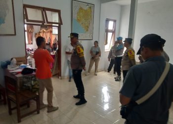Kabag Ops Polres Tabanan Pimpim Pengamanan Sidang Pleno Rekap Hitung pemilu di PPK