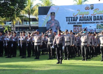 Polres Tabanan Gelar Upacara Hari Kesadaran Nasional Berikan Penghargaan Personil Berprestasi