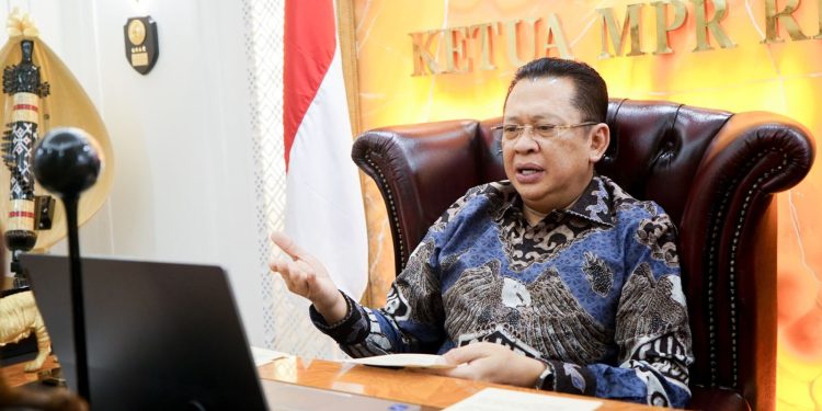 Uji Disertasi Mahasiswa Doktor UNPAD, Bamsoet Tegaskan Pentingnya Indonesia Miliki Undang-Undang Artificial Intelligence