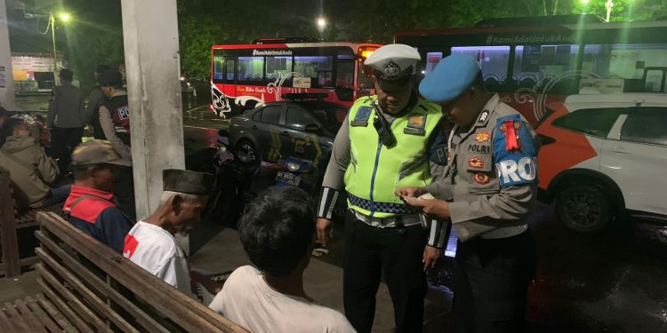Blue Light Patrol Gabungan Tiga Pilar Antisipasi Tindak Kriminal Premanisme Dan Kejahatan Jalanan