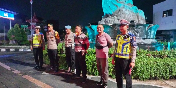 Kapolsek Tabanan Pimpin Pam Konser Dan Himbau Kamtibmas Saat