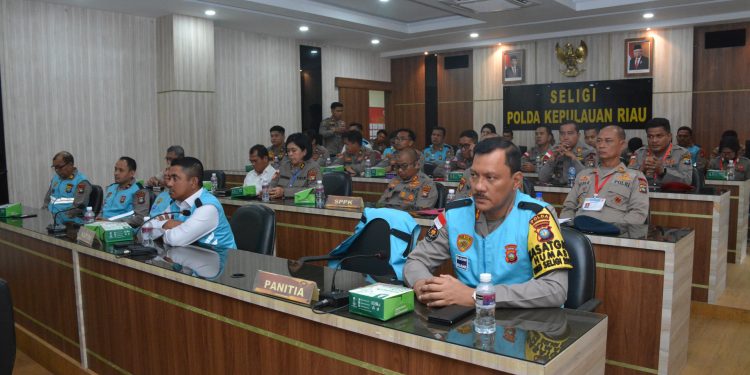 SELEKSI DIKBANG TERPADU T.A 2024: PENGAMBILAN SUMPAH DAN PENANDATANGANAN PAKTA INTEGRITAS DI POLDA KEPRI