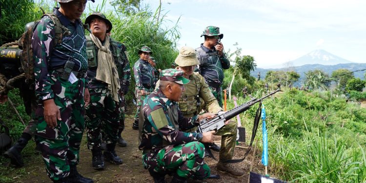 Gubernur Akmil Tinjau Latihan Pramuka Yudha Sersan Taruna Akmil