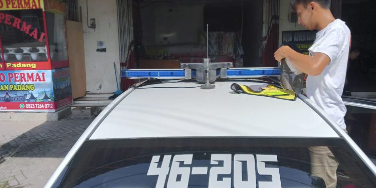 Untuk Kenyamanan Pengguna Jalan Bagian Belakang Lampu Rotator Di Gelapkan 20 persen