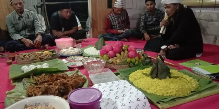 Rutinitas Setiap Malam Jum’at KADANG GESANG WARINGIN PITU Gelar Do’a Bersama