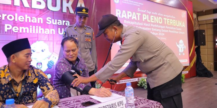 Laksnakan Cek Kesehatan Polres Sintang, Cegah Terjadinya Fatalitas